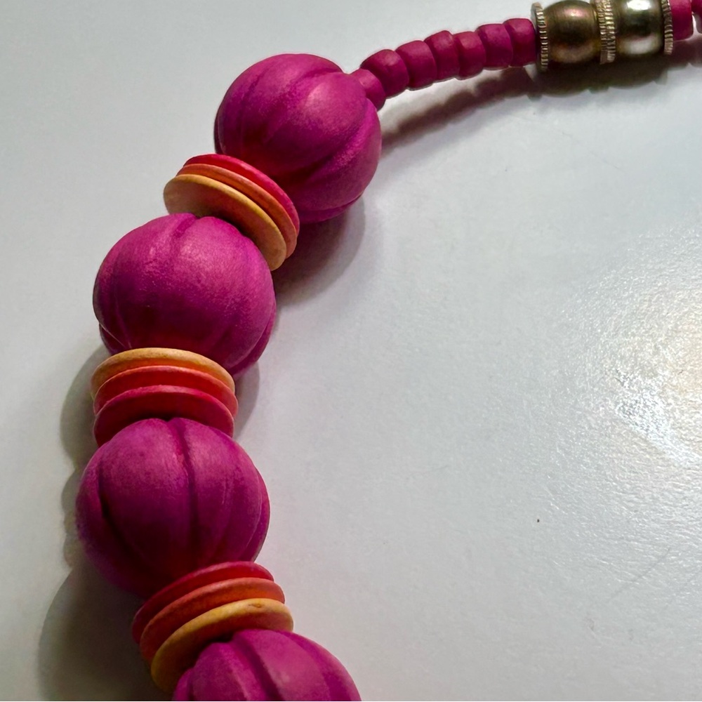 Chic Pink Orange Yellow Beaded Necklace Wooden Round and Flat Party Vacation - Picture 3 of 4